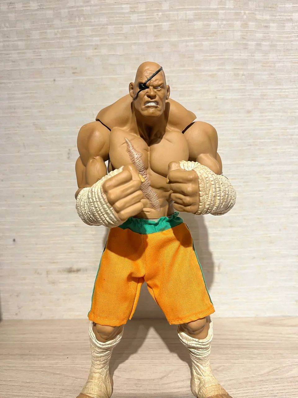 Figura Sagat Hyper Roto 25cm Street Fighter - Hobbies e coleções