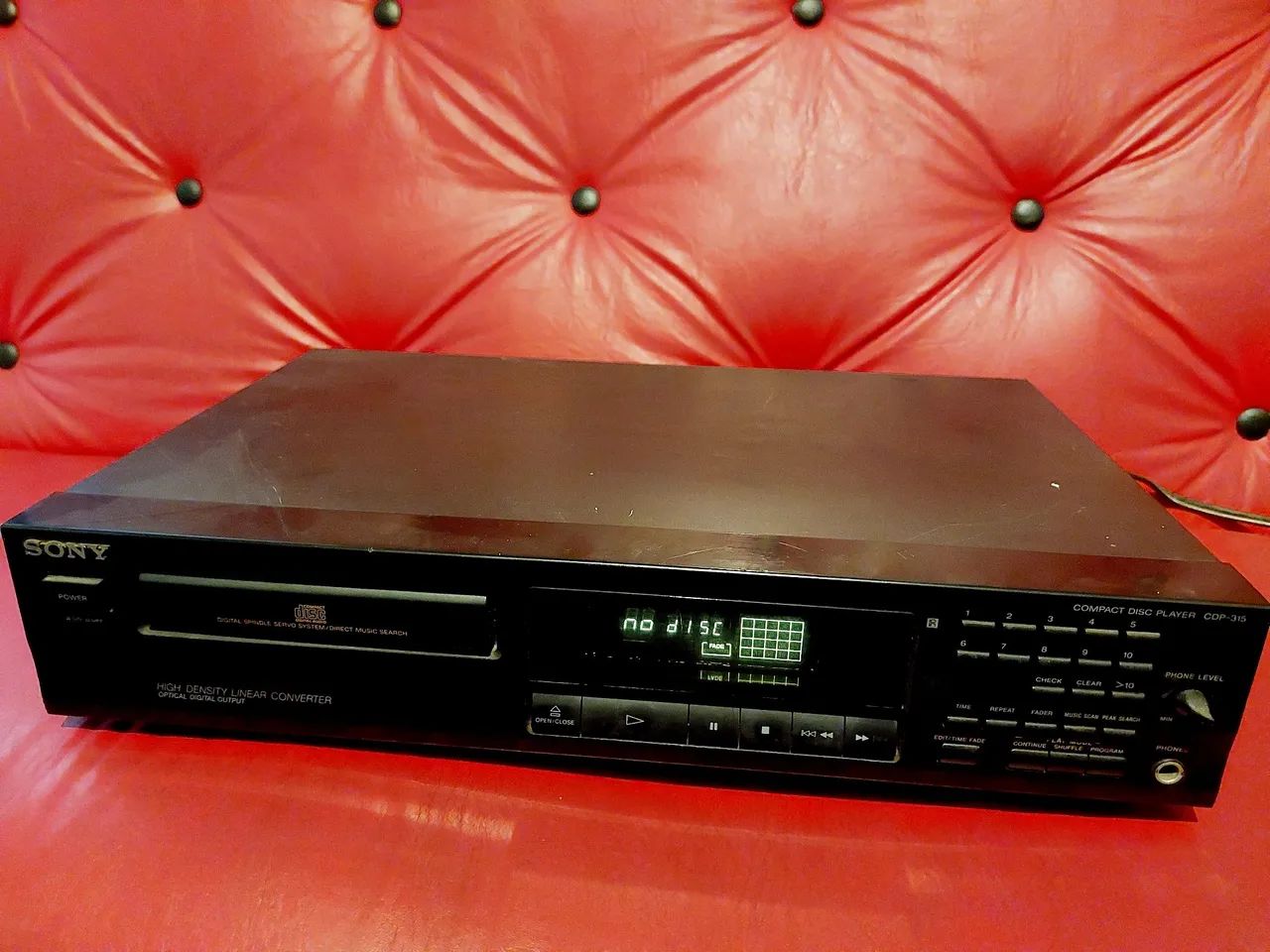 Vendo Compact Disc Player Sony CDP 315