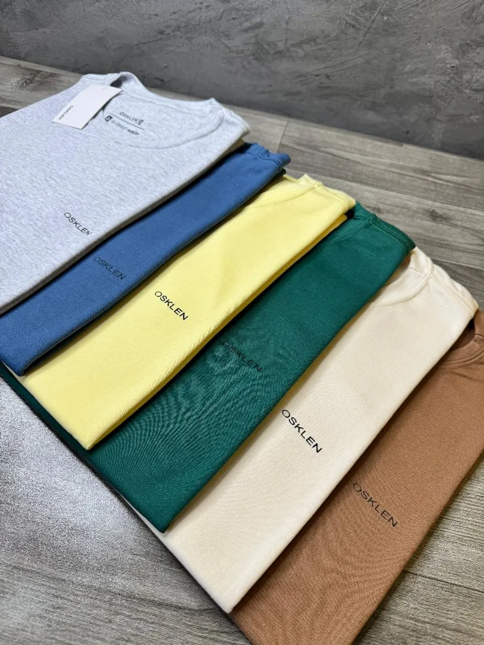 Camisetas Osklen - Cores Vibrantes