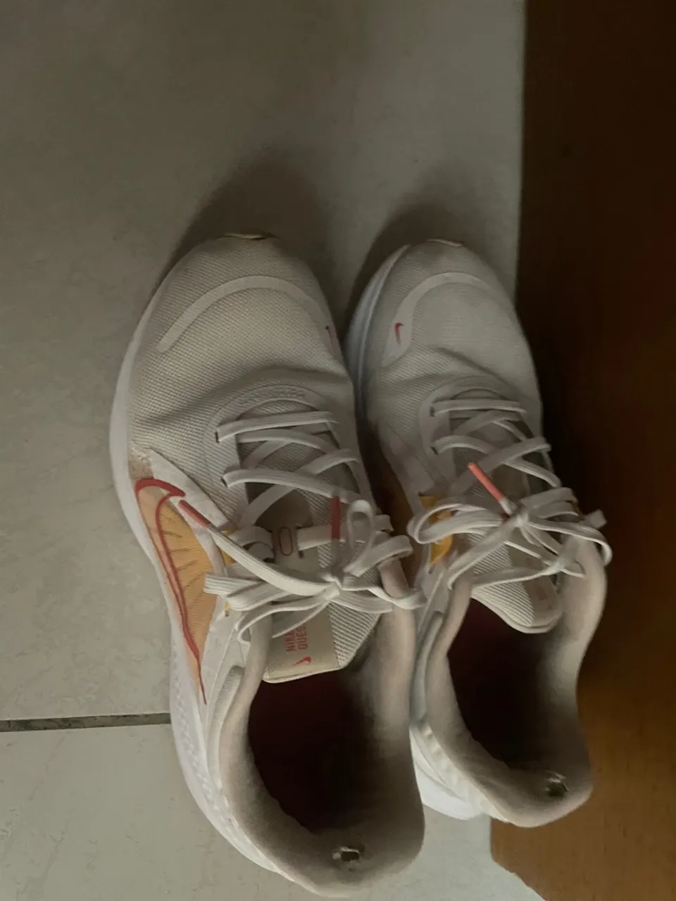 Tênis Nike branco