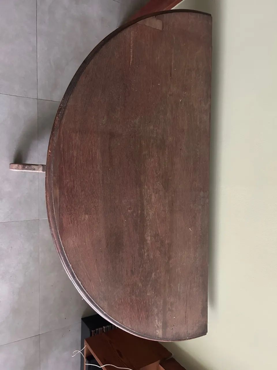 Mesa de Jantar Antiga em Madeira Maciça - Foto 2