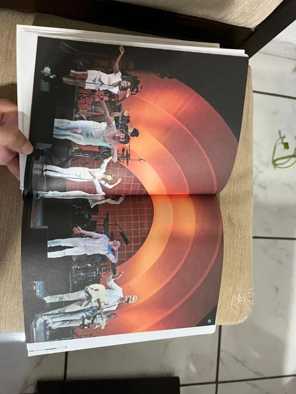 Livro Como funciona a música - David Byrne - Foto 2