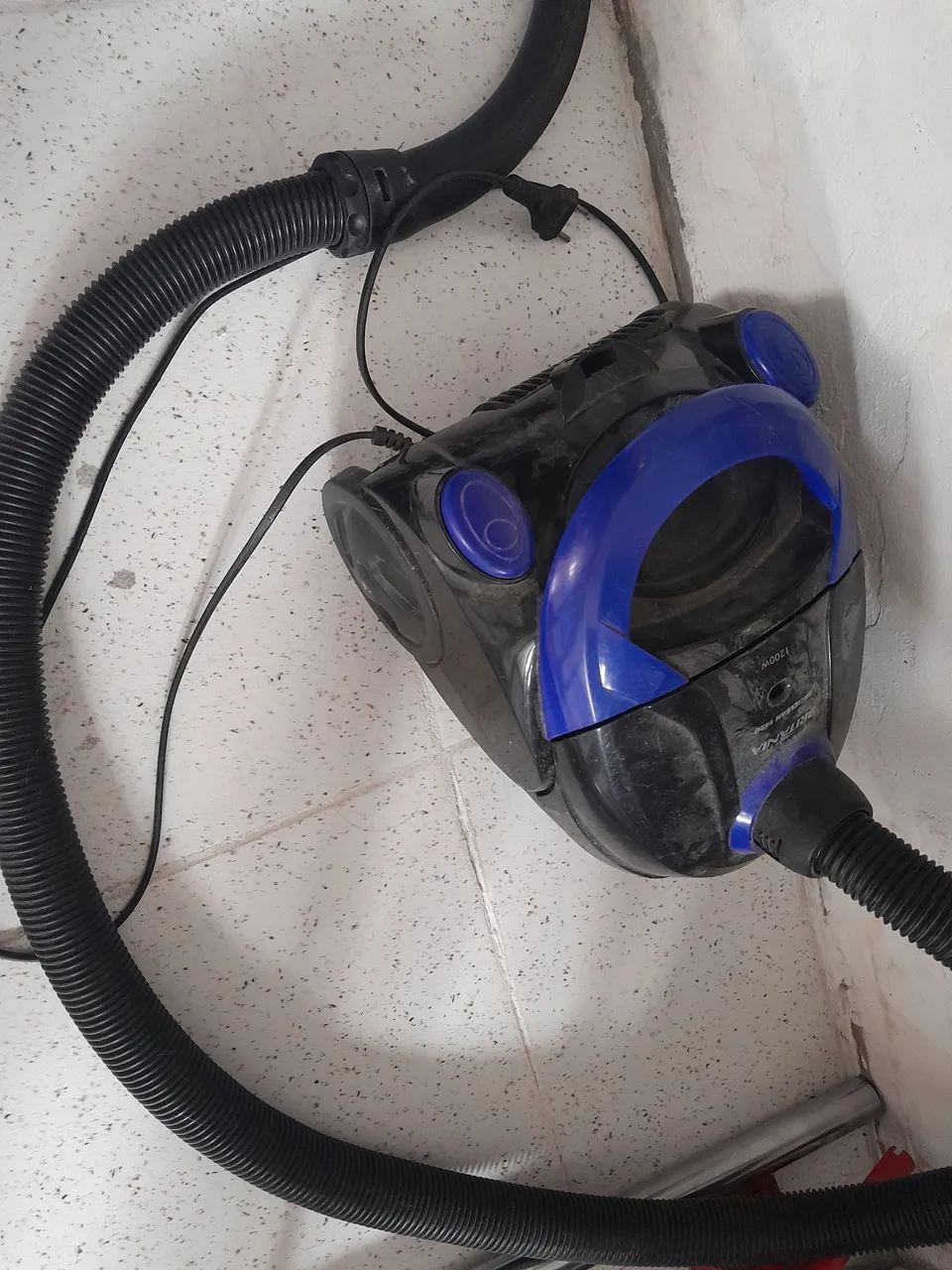 Aspirador de Pó Britânia 1200W
