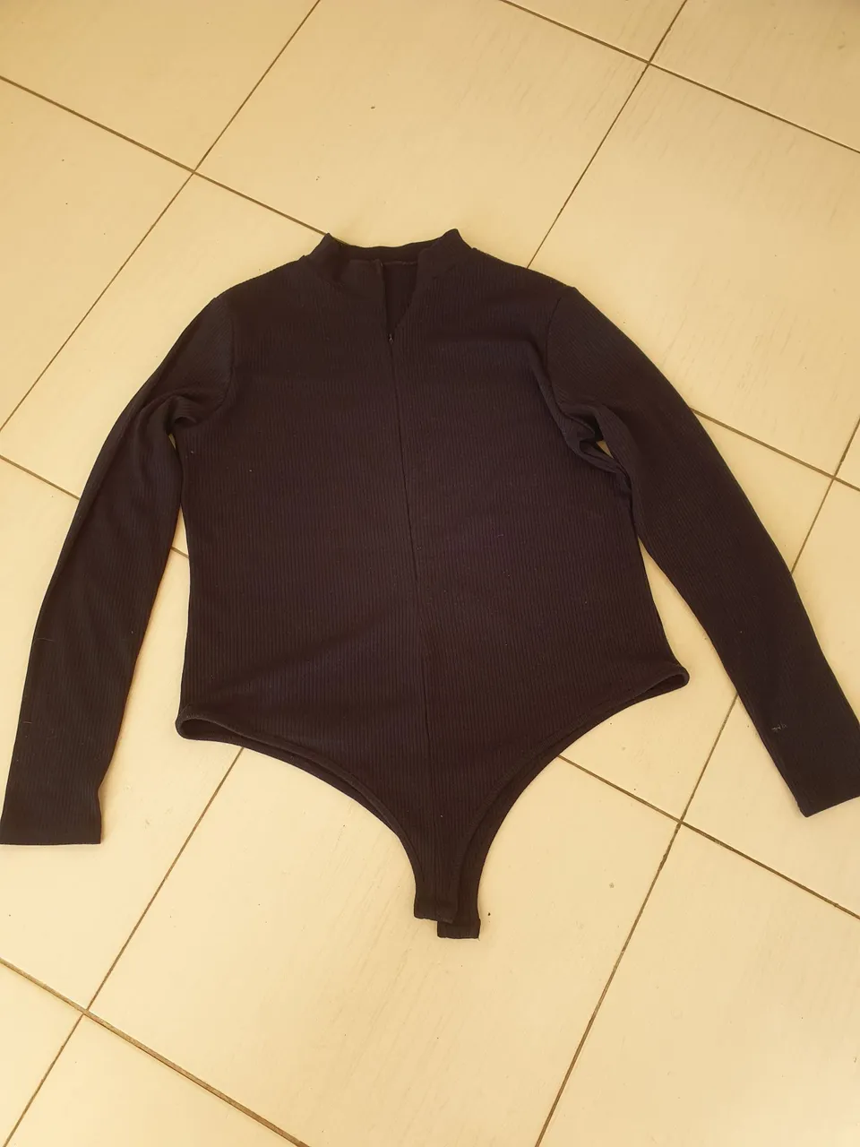 Body feminino canelado manga longa