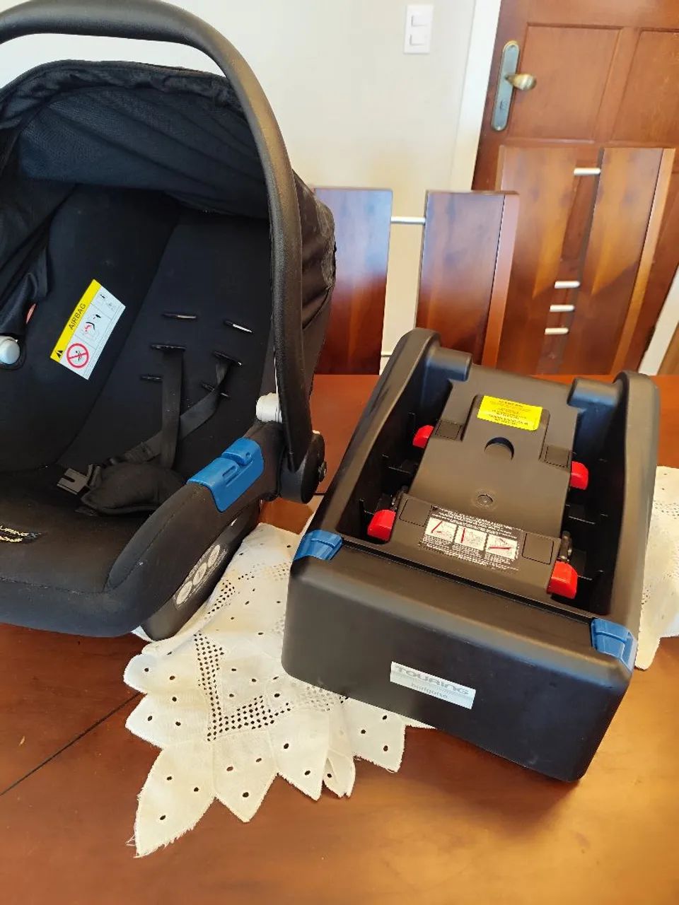 Cadeirinha para Bebê Conforto + base Burigotto touring- Ótimo Estado - Foto 4