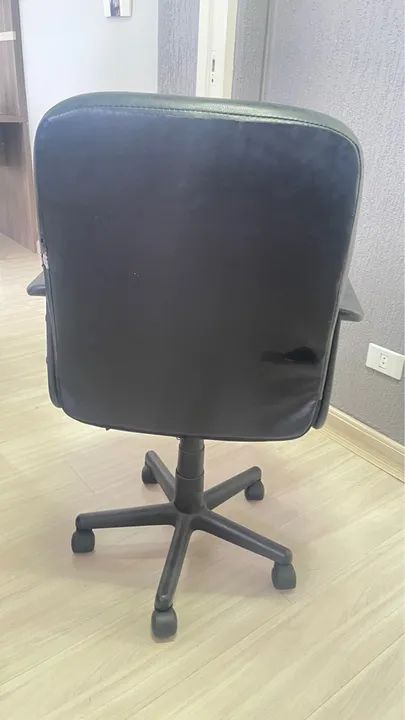 Cadeira de Escritório Giratória com Rodízios - Foto 2