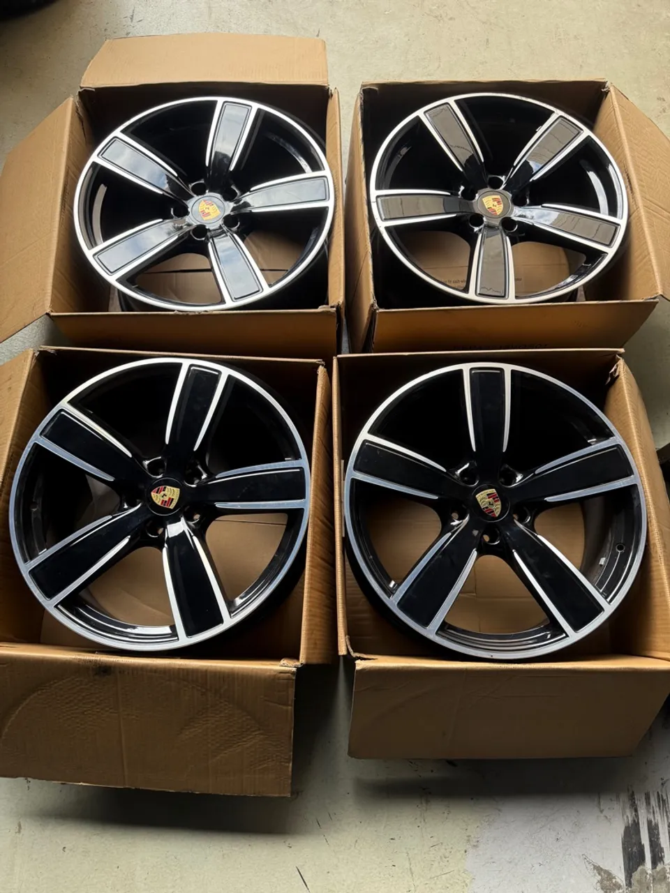 Aro 22 porsche cayenne originais duas talas 5x130