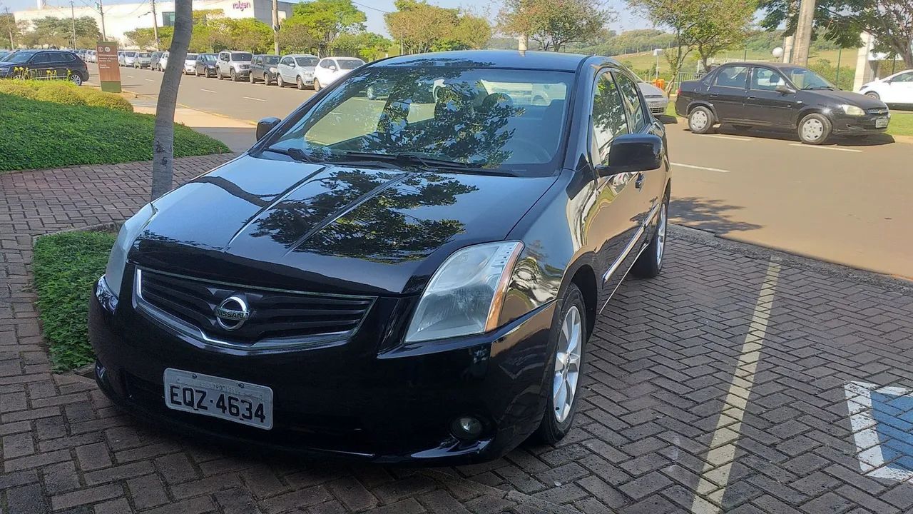 Sentra S 2.0 Flex automático 