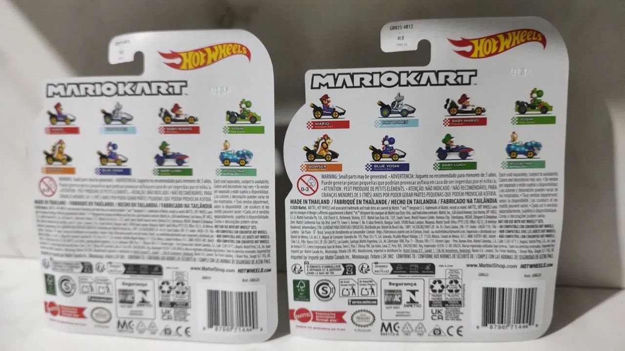 2 Hot Wheels Mario Kart Yoshi e Blue Yoshi - Foto 4