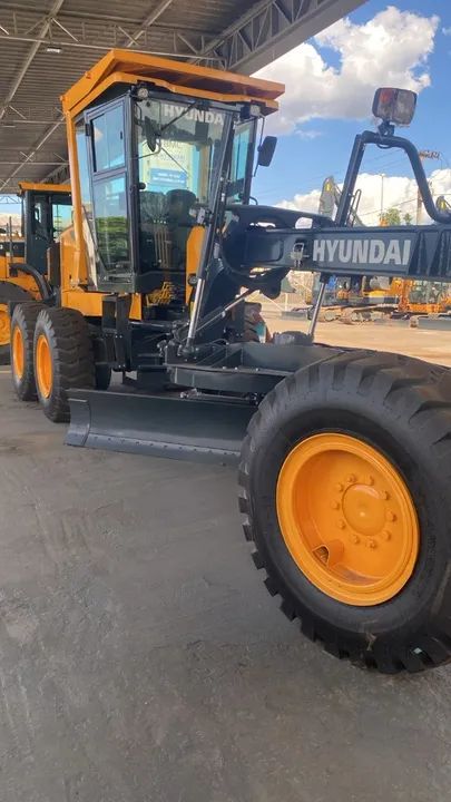 MOTONIVELADORA  PATROL HG170 HYUNDAI  - Foto 3