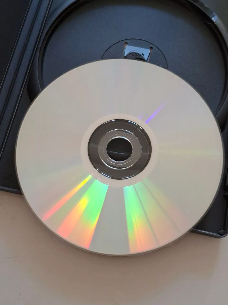 DVD Queen 64840798364034123