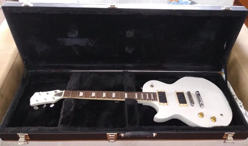 Guitarra Modelo Gibson