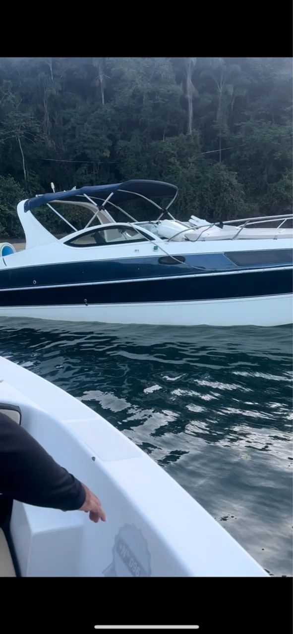 Lancha 30 Pés COTA motor zero