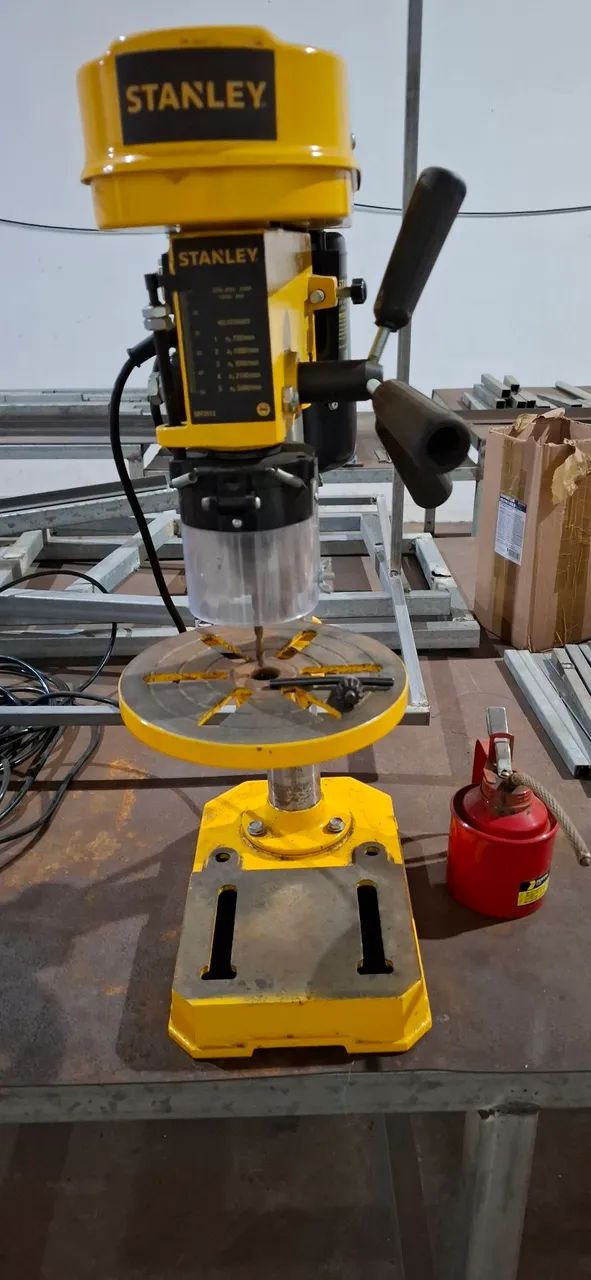 Furadeira de bancada 64385785589507121