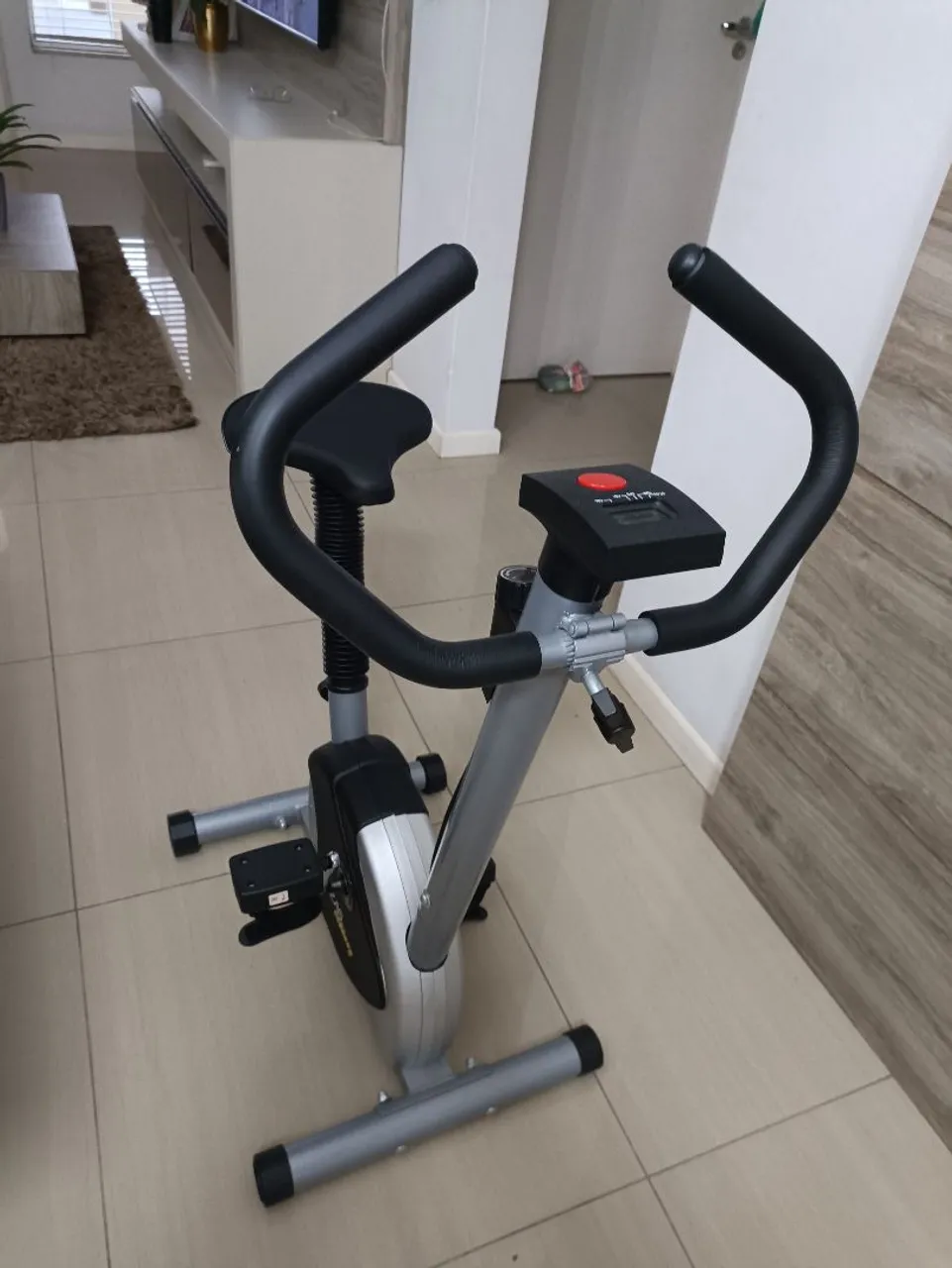 Bicicleta Ergométrica - Ótimo para exercícios em casa!