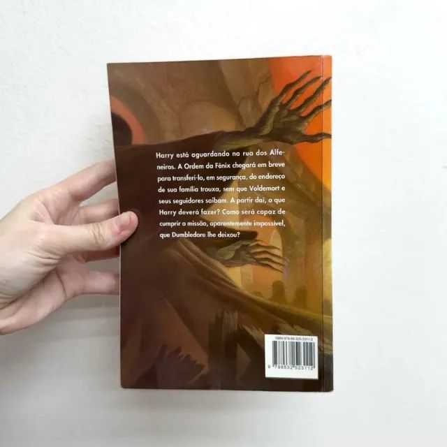 Livro Harry Potter e as Relíquias da Morte - J. K. Rowling - Foto 2