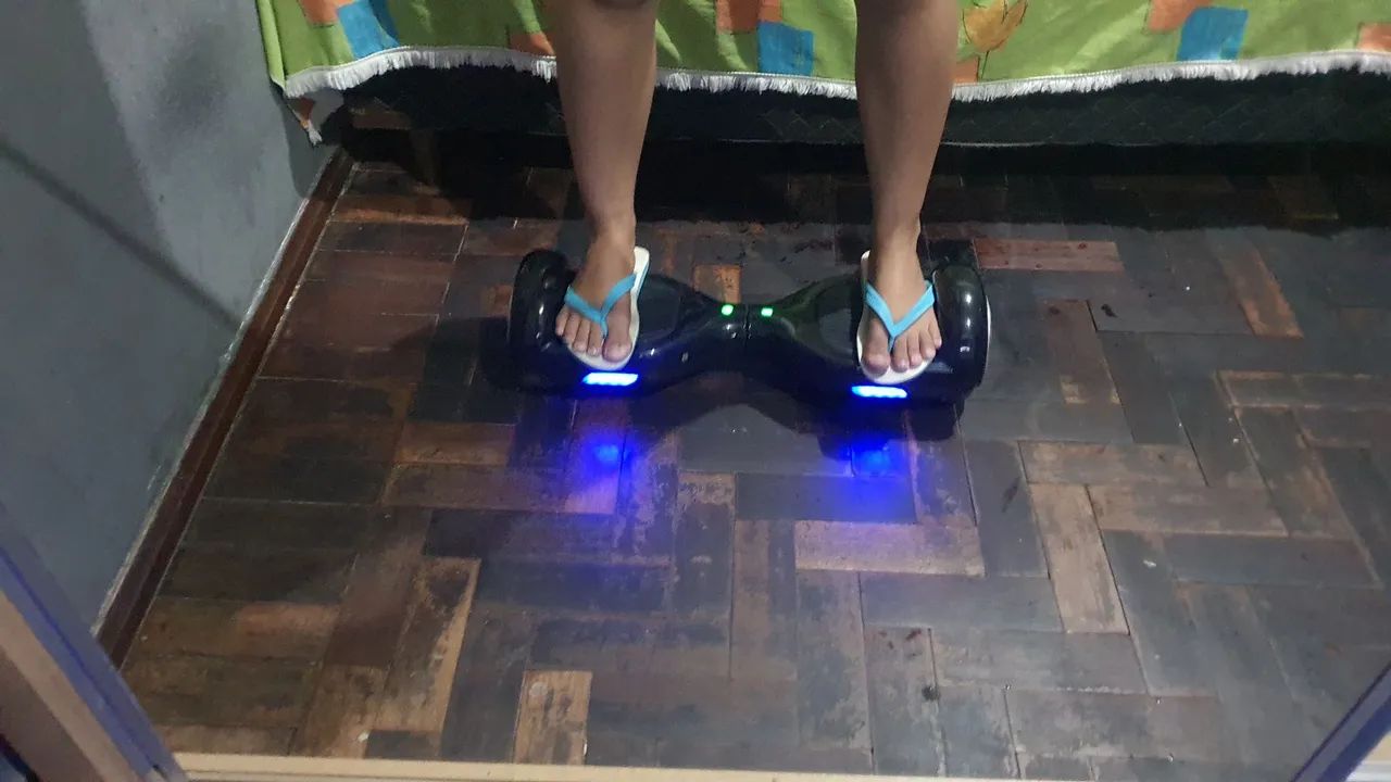Hoverboard Preto com Luzes azuis