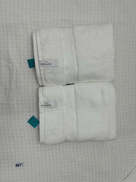 2 Toalhas de Banho Calvin Klein + 2 Bases Lorelal Novas