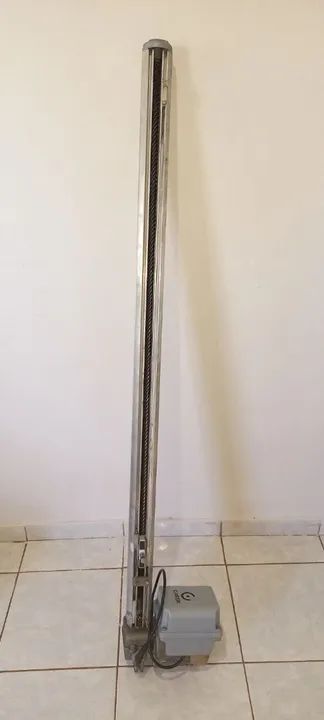 Vendo motor de portão eletrônico usado funcionando normalmente  - Foto 2