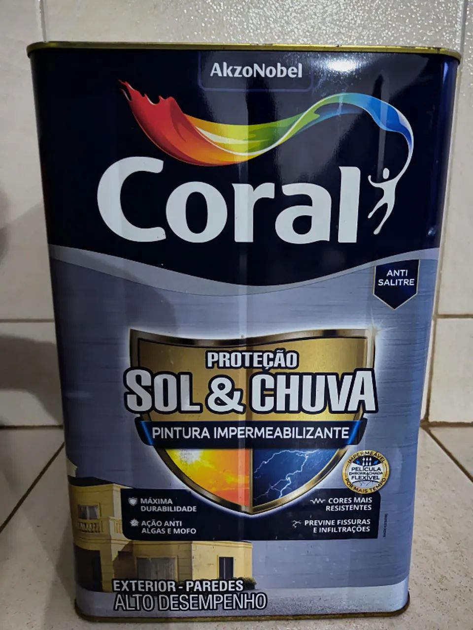 Tinta Coral Sol e Chuva cor Cromio 16 litros semelhante a branco gelo - ver foto da cor