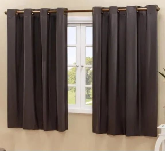 CORTINA EM PVC PRA JANELA BLECAUTE 95 REAIS AVISTA 