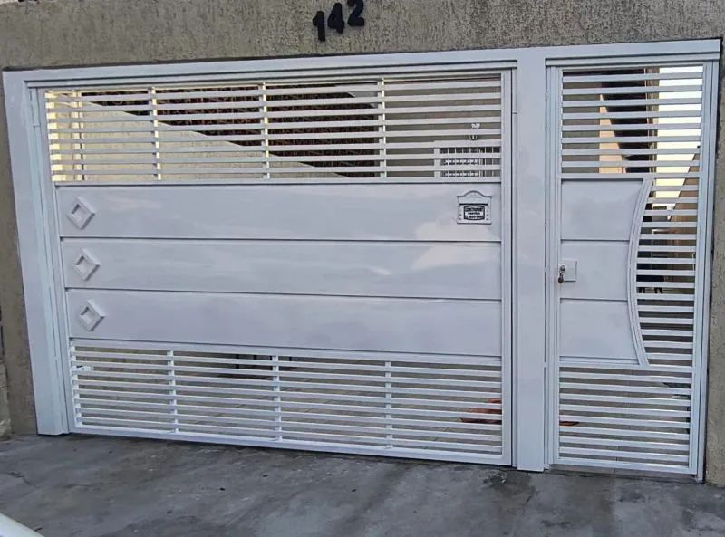 Portao Grande e Pequeno64850322949250120