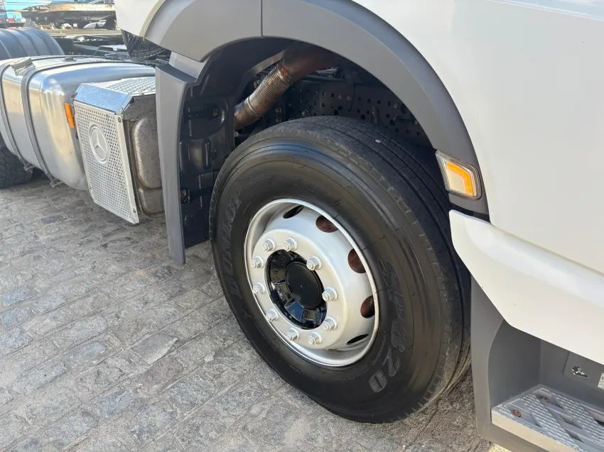 Mercedes-Benz Actros 2651 510 6x4 2022/2023 - Foto 11