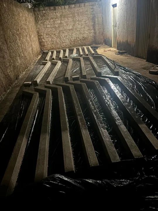 Poste de Alambrado curvo  - Foto 2