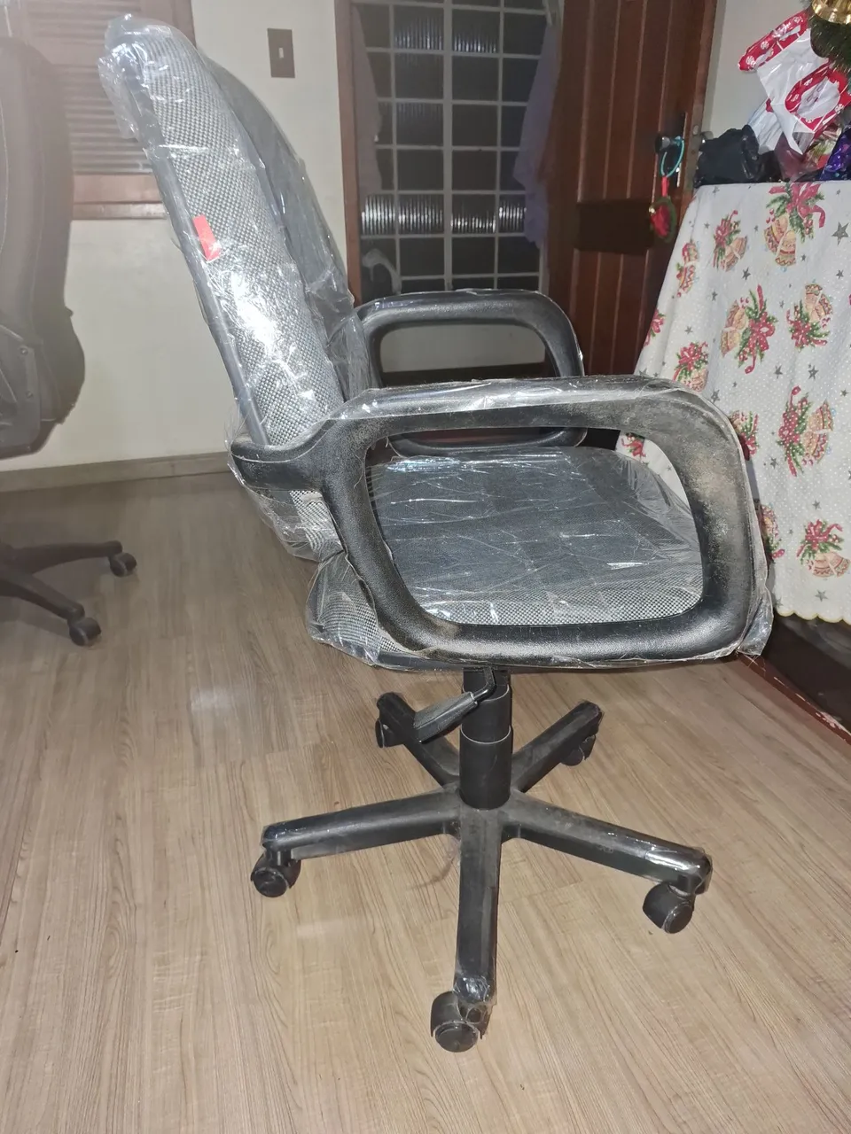 Cadeira de Escritório Giratória Preta