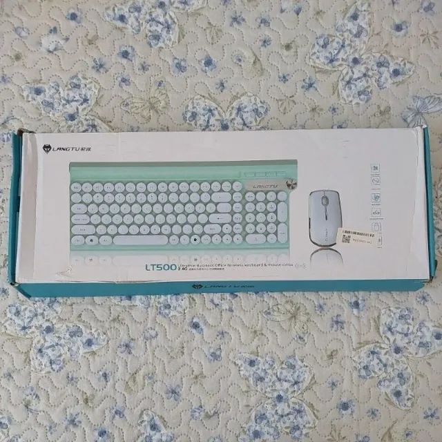 Conjunto Teclado e Mouse recarregáveis e sem fio Langtu - Foto 4