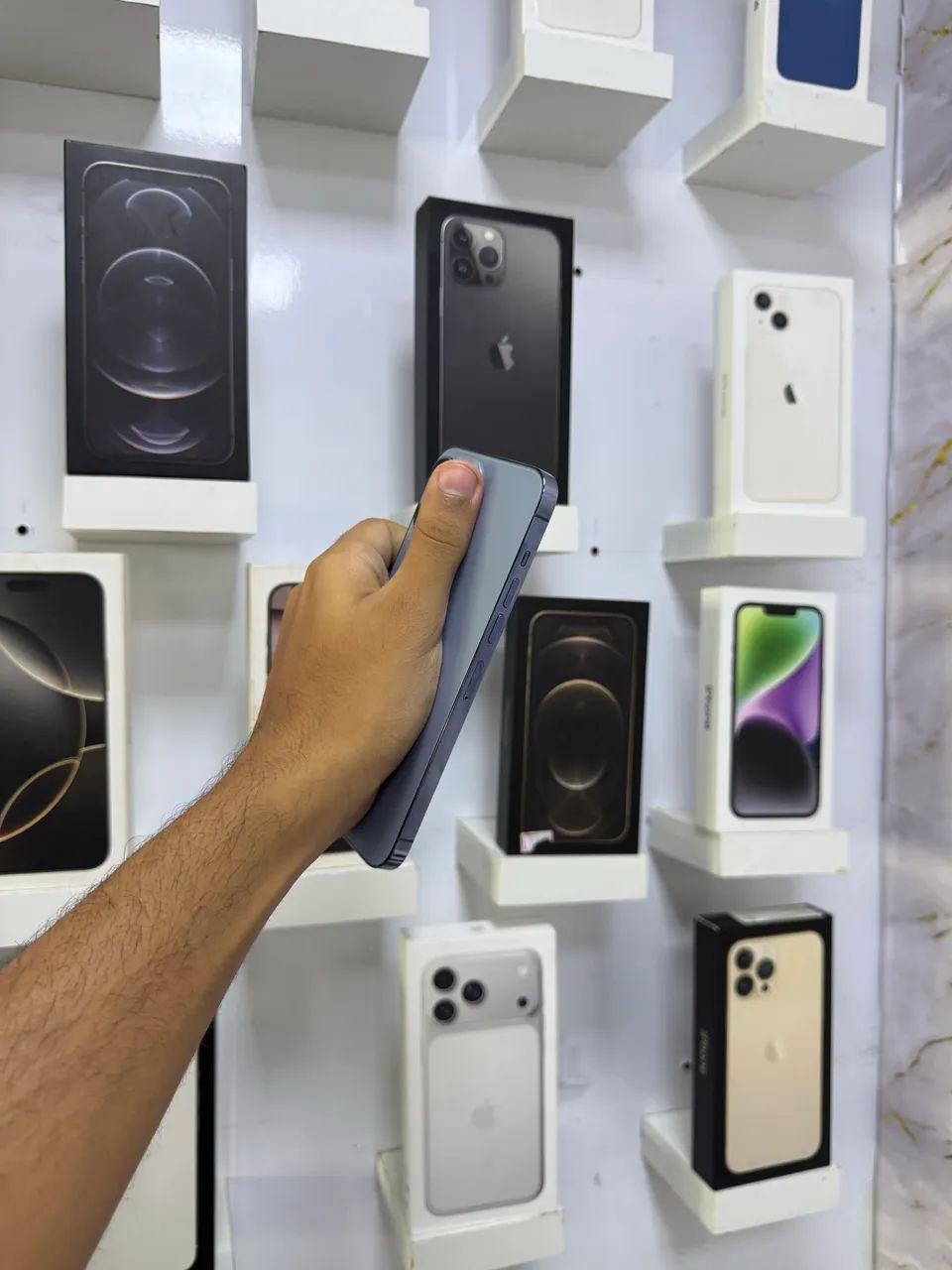 IPHONE 13 PRO MAX 256 GB CÂMERA NOVA  - Foto 4