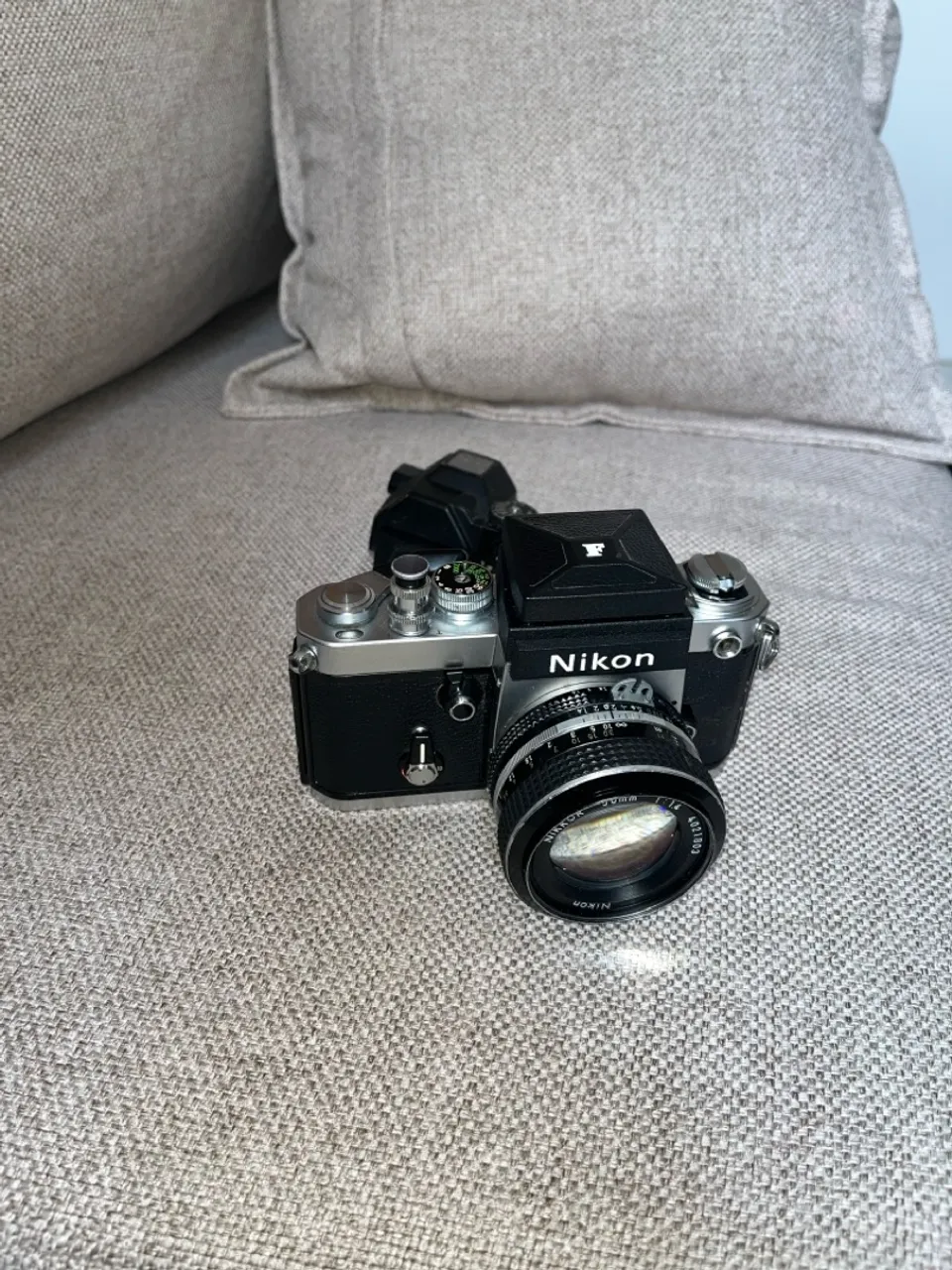 Nikon F2