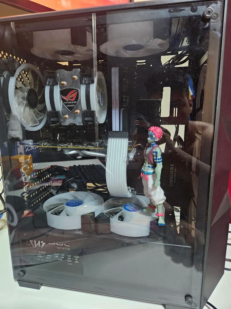 Gaming PC + Complete Setup64842079334530125