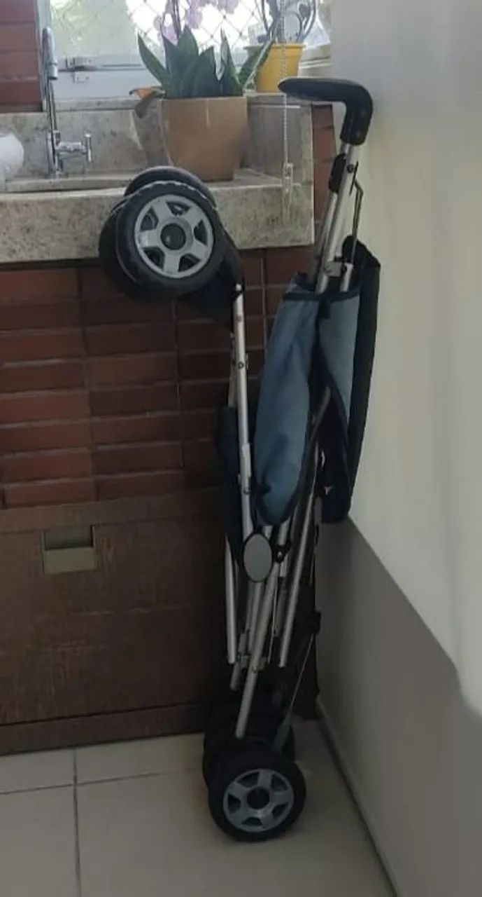 Carrinho de passeio Chicco - Foto 2