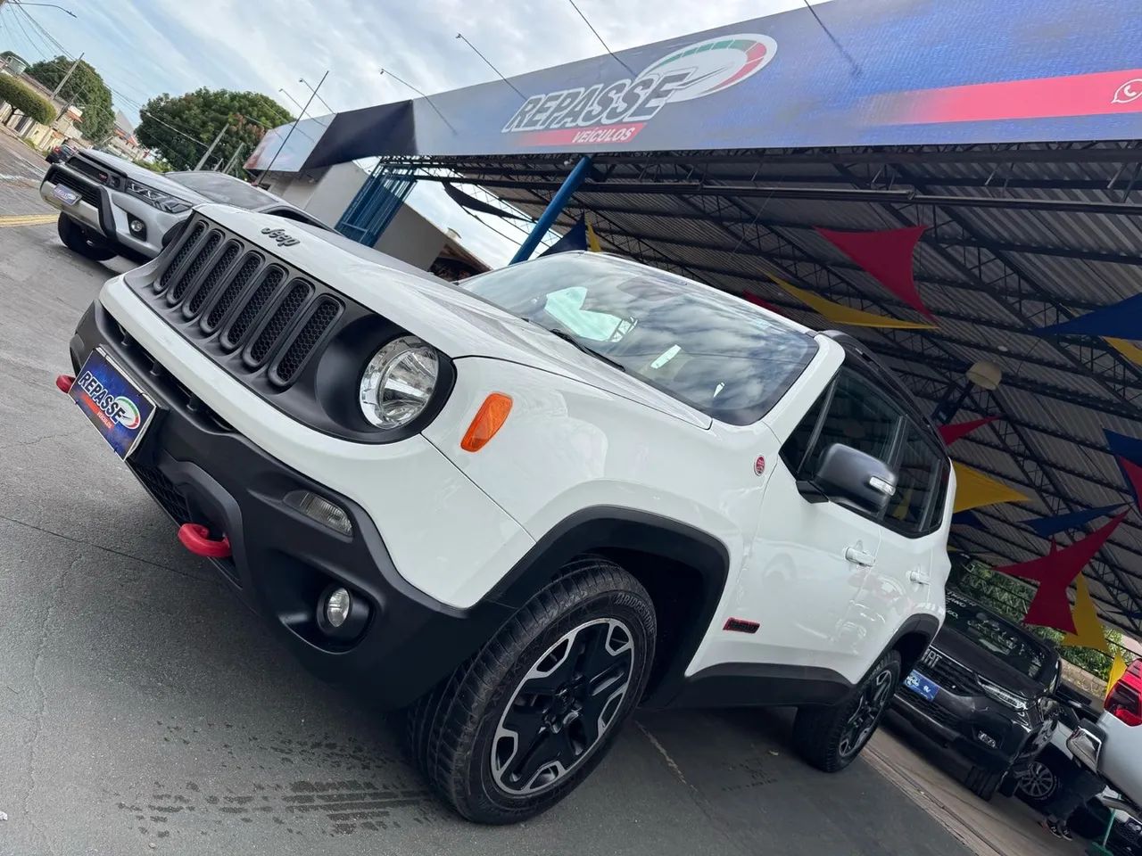Renegade 2016 TrailHawk 4X4 REPASSE VEÍCULOS 