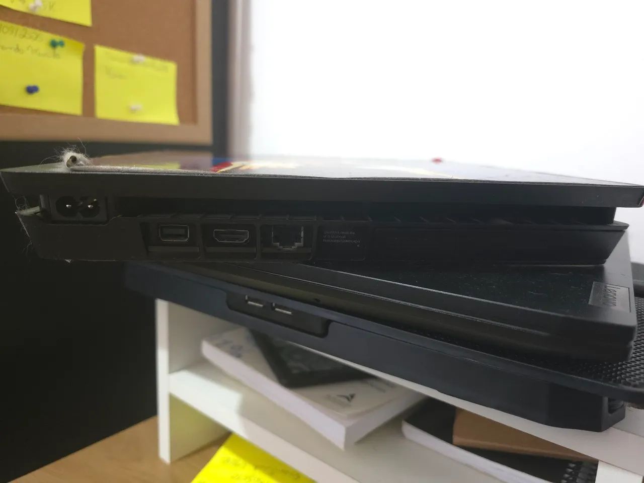 PS4 Slim - Console de última geração