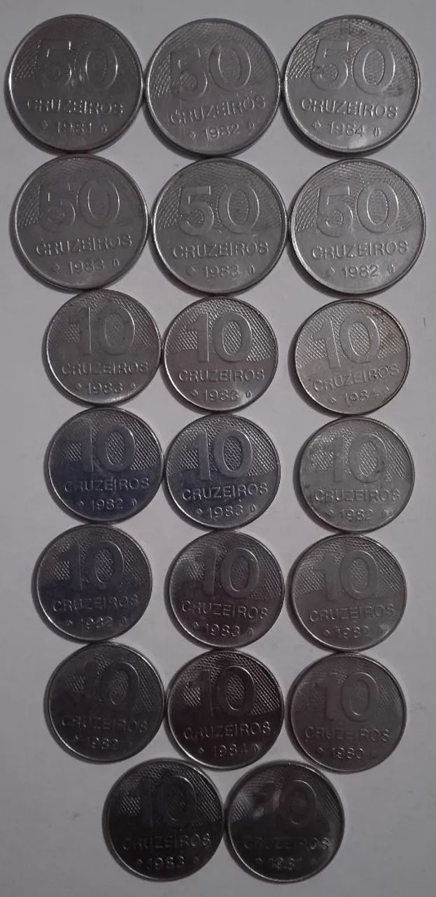 Lote com 20 Moedas Antigas de Cruzeiros 
