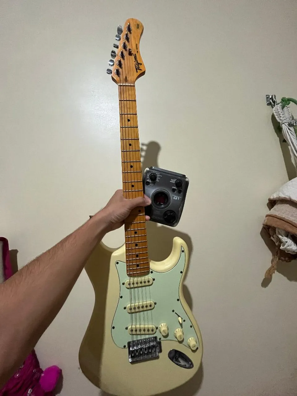 Guitarra Tagima Strato Vintage - Ótimo estado!