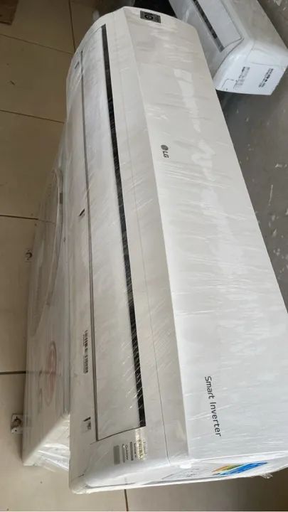 Ar-condicionado INVERTER 18 Btus semi-novo  - Foto 2