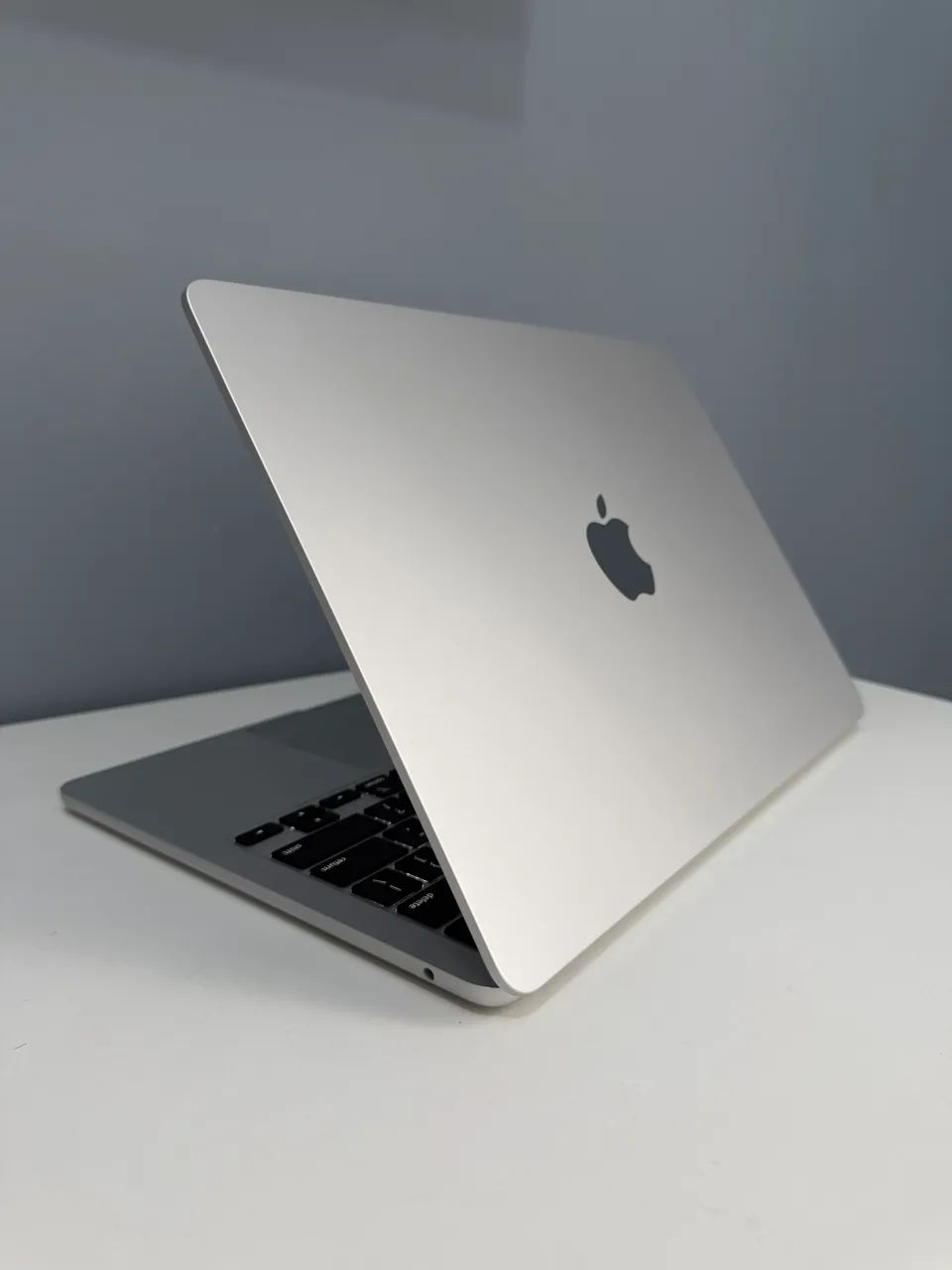 MacBookAir M4 16GB 256GB 13インチ シルバー Apple lança novos MacBook Air com chip M4; preço no Brasil começa