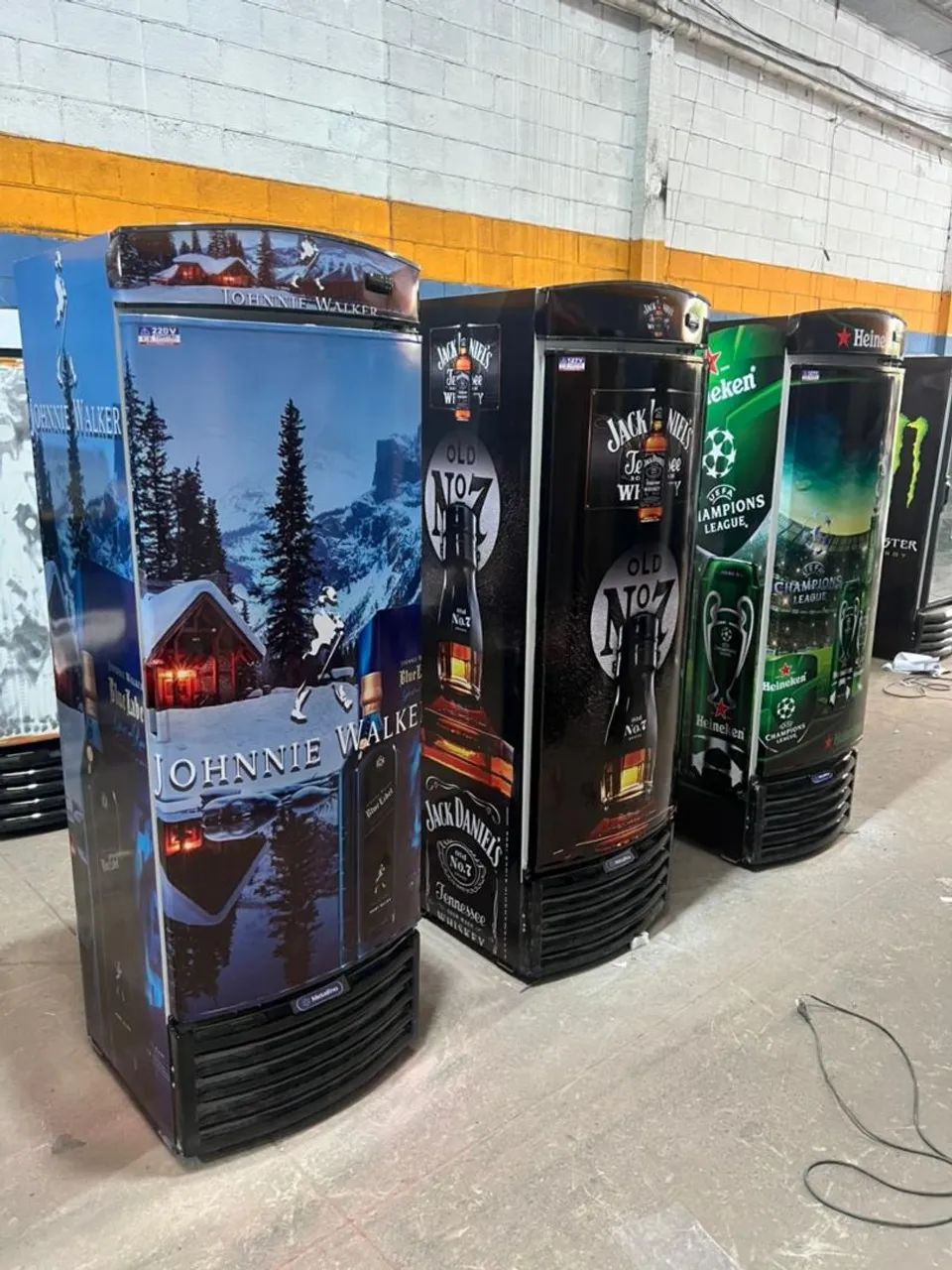 Cervejeira Comercial 8 caixas 