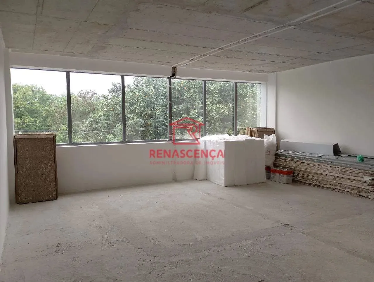 Salas Comerciais Interligadas com 50 m² no Total na Barra da Tijuca.