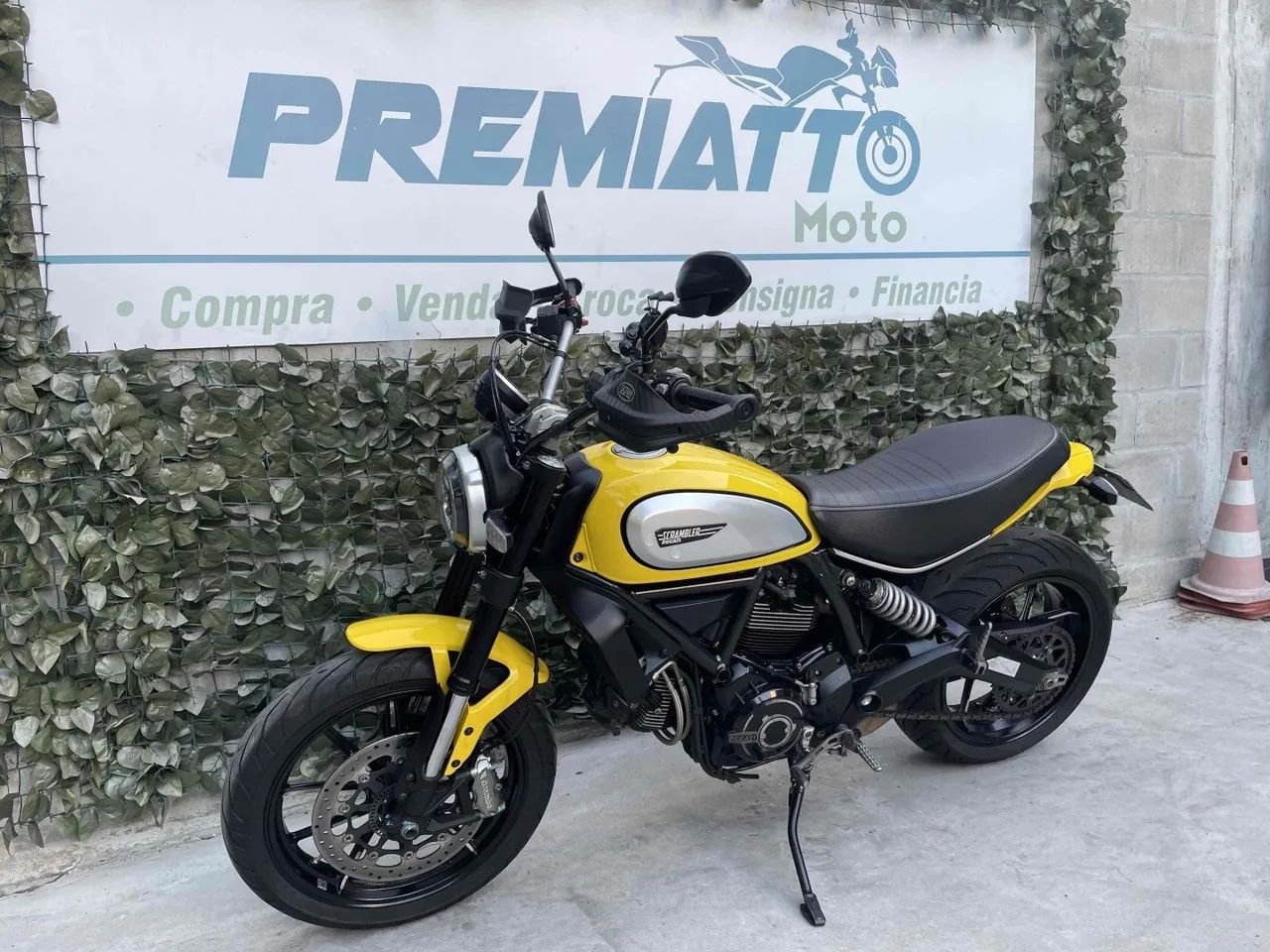 Ducati Scrambler custom 800cc 2020 - Foto 2