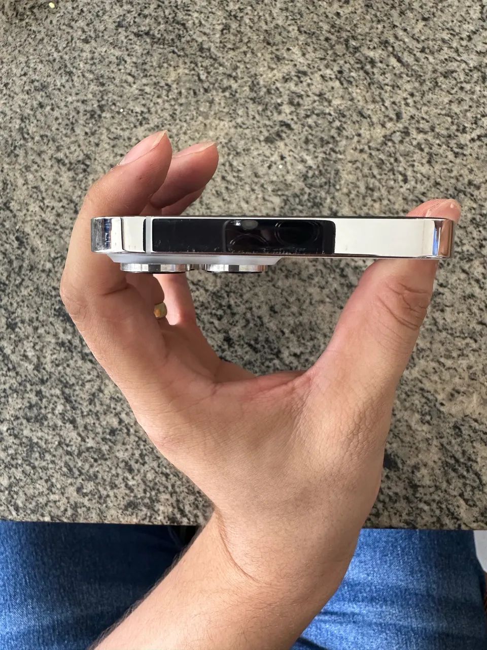 iPhone 14 Pro Max 256GB Silver 美品！ Apple iPhone 14 Pro Max (256 GB) - Prateado - Excelente