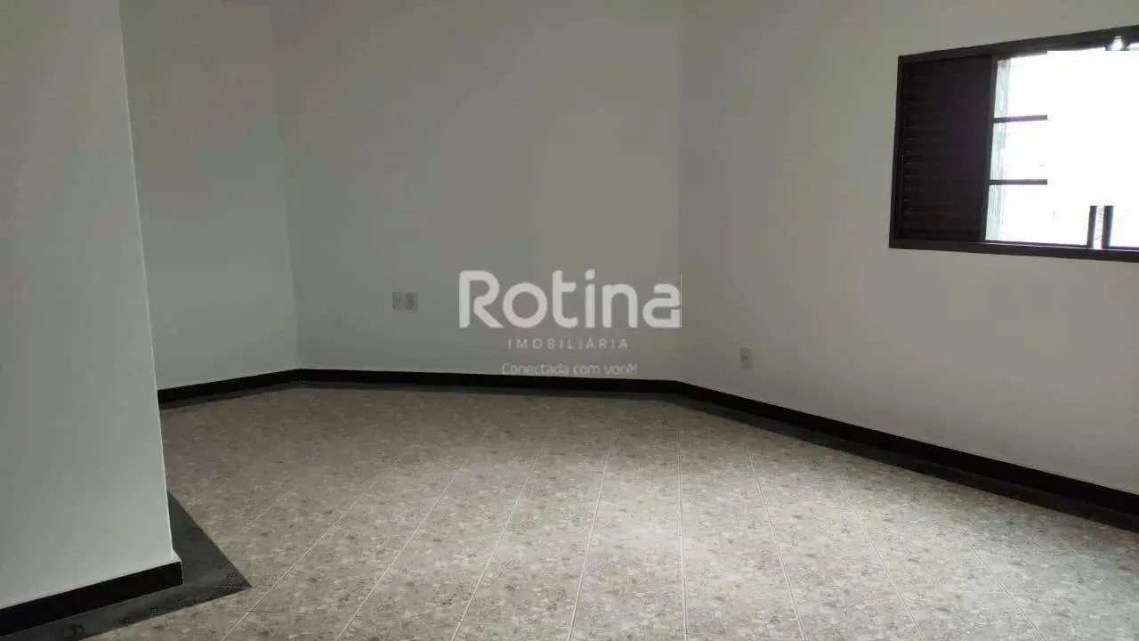 Apartamento para alugar, 3 quartos, Santa Mônica - Uberlândia/MG - Rotina Imobiliária