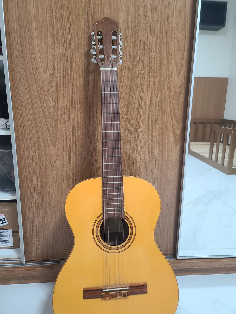 Violão clássico Di Giorgio modelo número 18 super novo
