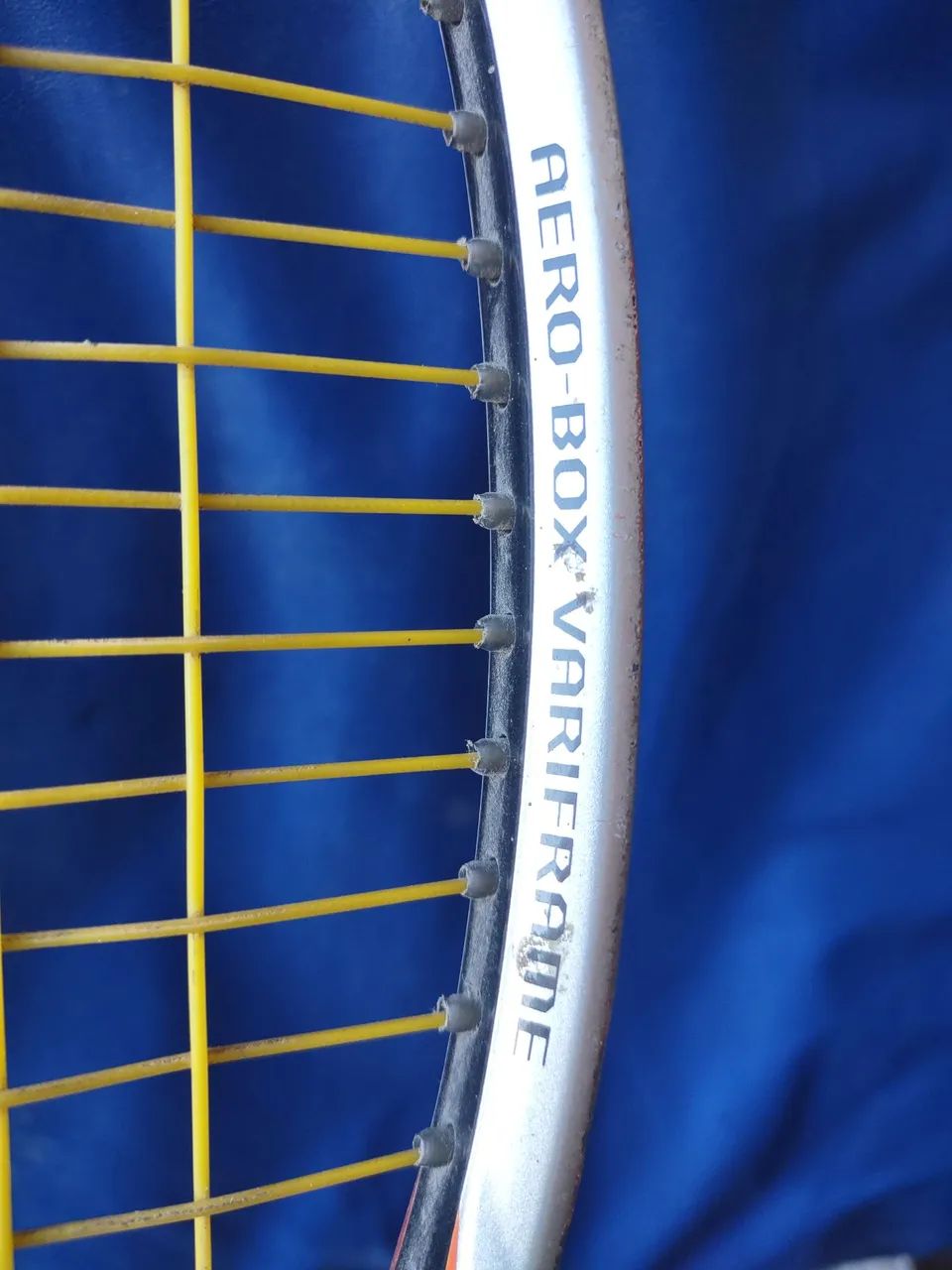 Raquete de Tênis Yonex - Semi-nova - Foto 3