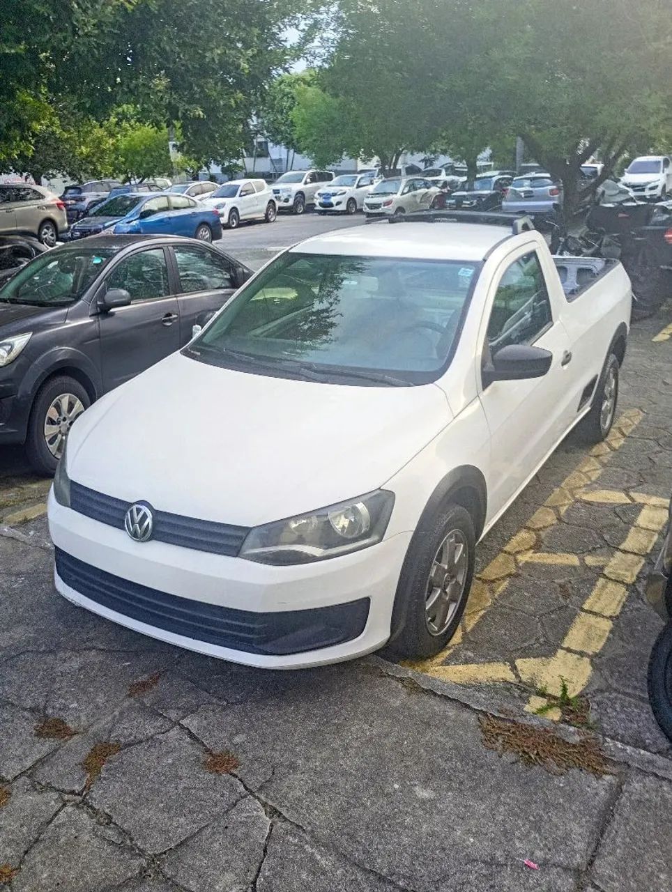 Volkswagen Saveiro Saveiro Trendline 1.6 T.Flex 8V 2015