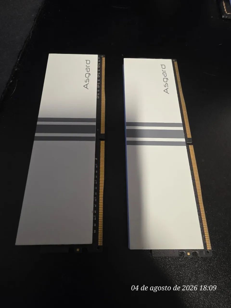 Kit Memória RAM Asgard 3600 16GB (2x8GB) DDR4 para Desktop U-DIMM RGB 