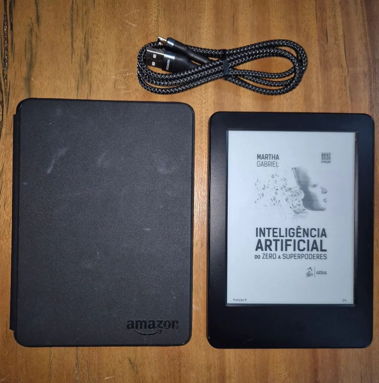 Kindle Geração 7 com capa Magnética  e cabo. Ótimo  estado